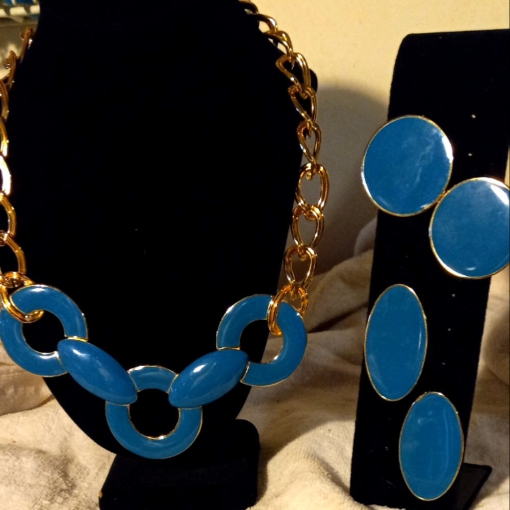 Not new,vintage enamel blue& gold chain statement necklace & 2pr.pierced earring